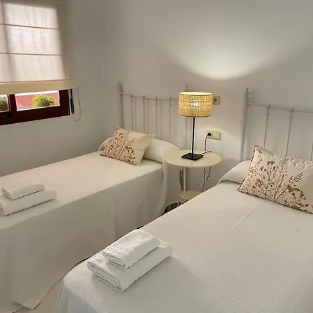 La Casa De Nora Playa Granada Apartment
